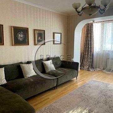 Оренда 4к квартири Старонаводницька 4Б