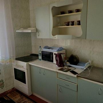 Милославська вул., 25