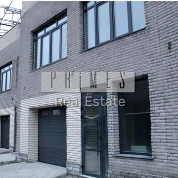 Вокзальна вул.