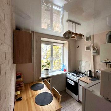 Вул. Європейська 2/5 цегл. Ціна 35000$