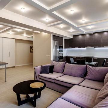 Полтавська вул., 10