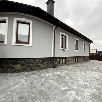 Михайла Булгакова вул.