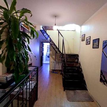 Двоповерховий будинок на Слобідці — вул. Поселкова / Воробйова!