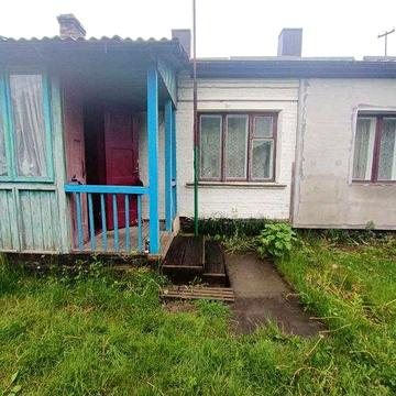 Продам 1-кімнатну квартиру на землі у с. Любомирка (25 км від Рівного)