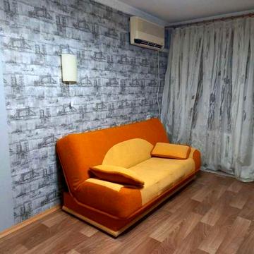 Сдаётся 2-х комнатная квартира на Набережной Победы 72