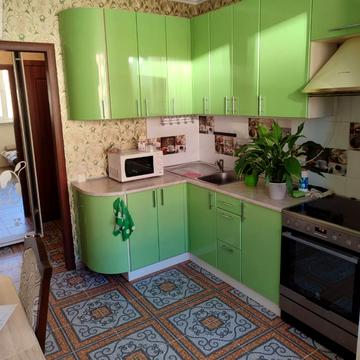 Милославська вул., 2