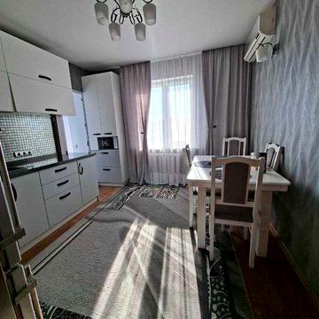 Продам 3 кімнатну кв-ру на Кримському бульварі