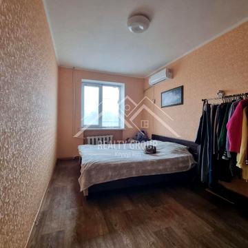 Домнобудівників пл., 2а