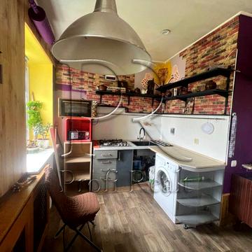 Новодарницька вул., 30