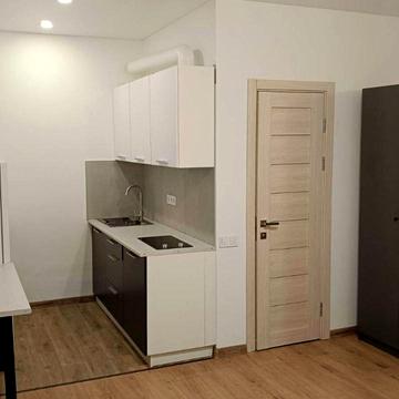 Вишнева вул., 8