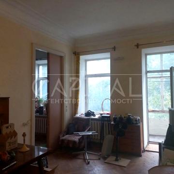 Івана Драча вул., 3