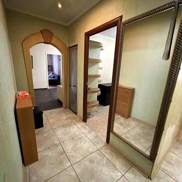 Довгострокова оренда 4к Квартира Хмельницького Богдана вулиця