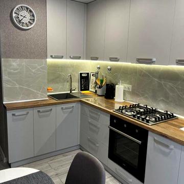 Двокімнатна квартира у центрі на Соборній