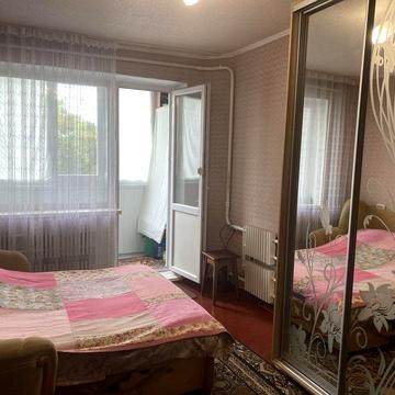 Івана Каркача бульв., 77