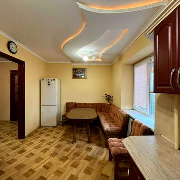 Ігоря Білозіра вул., 8