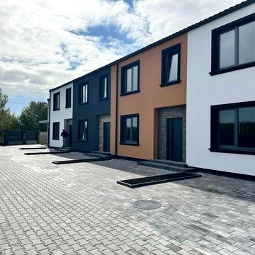 Продам Таунхаус. Ділянка 1.5 соток. Площа 105 м². Автономне Газове.