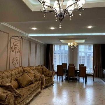 Дуже розкішний КОТЕДЖ із елегантним інтер`єром. Лісова Буча