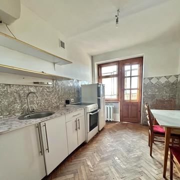 Червоної Калини просп., 61