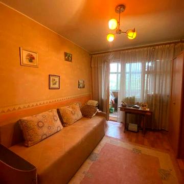 Продам 3-комнатную квартиру в центре Таирова