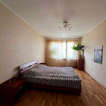 Продам 3-к квартиру з ремонтом та укомплектовану-Тайрова