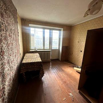 Продається  простора 2х кімнатна квартира, 60 кв.м