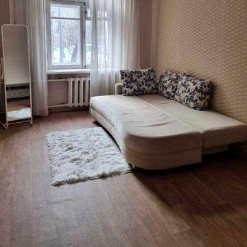 Двокімнатна в самому ЦЕНТРІ / Цегляний будинок