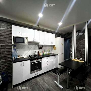 Глобинська вул. (Маршала Батицького), 4