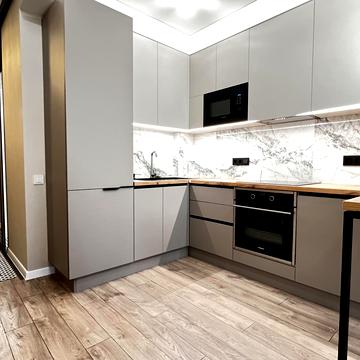 Дегтярівська вул., 25-Е