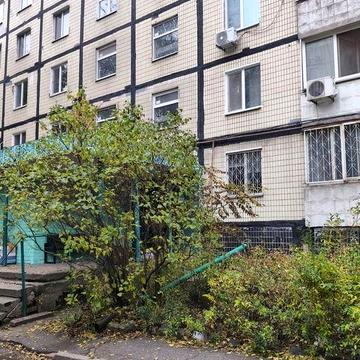 Продам 1 км квартиру на Поля