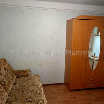 Мілютенка вул., 46