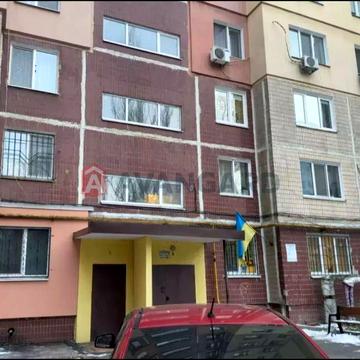 Продам 1-кімнатну квартиру на житловому масиві Сокіл 1.