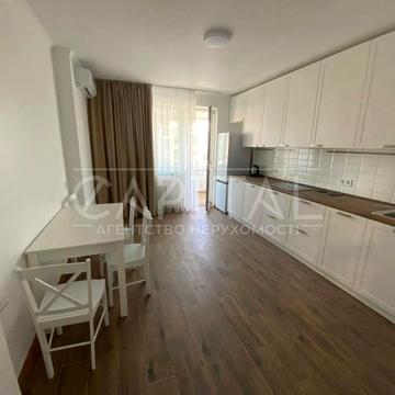 Золотоустівська вул., 25