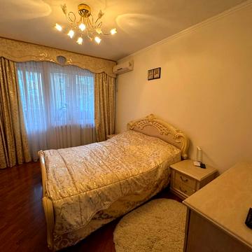 Гайдамацька вул. (Марфи Струтинської), 11