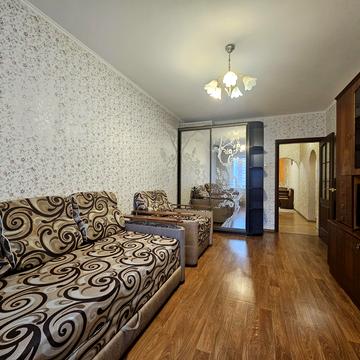 Софії Русової вул., 1