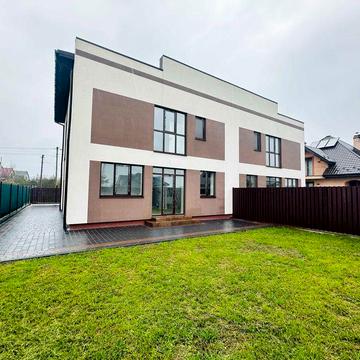 Продаж котеджу з ремонтом в Рудно