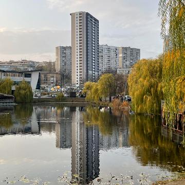 Голосіївський просп. (40-річчя Жовтня), 74