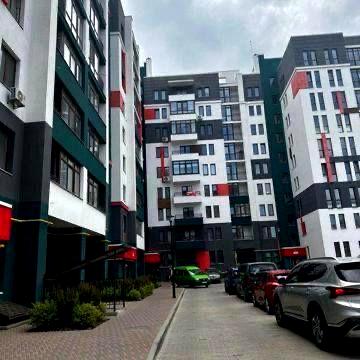 1кк без ремонту! 5 поверх! Можна починати ремонт! Прописаних немає!