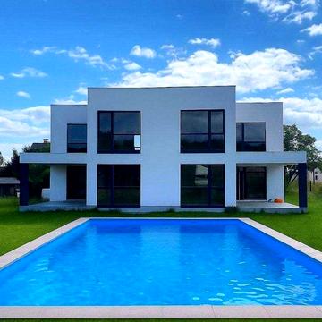 Продається котедж у с. Бірки