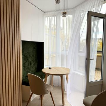 Миру вул., 14