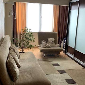 Здається в оренду 2 кімнатна квартира, вул. Васильківська, 8