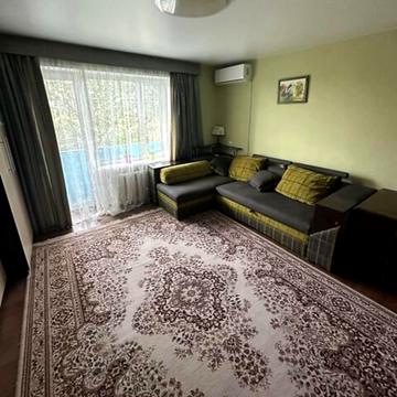 Квартальна вулиц вул. (Гладкова), 24