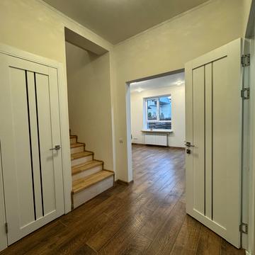 Лисенка вул., 2М