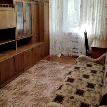 Продам 2-к. квартиру, метро "Холодна Гора"