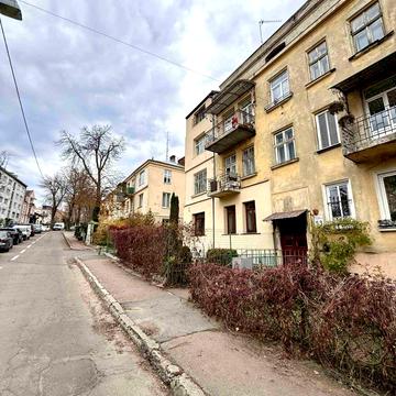 Академіка Степана Рудницького вул., 53