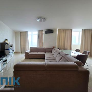 Володимира Івасюка просп. (Героїв Сталінграду), 2-Д