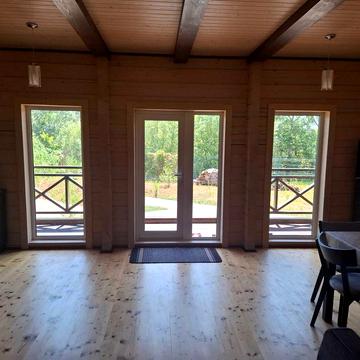 Продам деревяний будинок на березі річки Турунчук