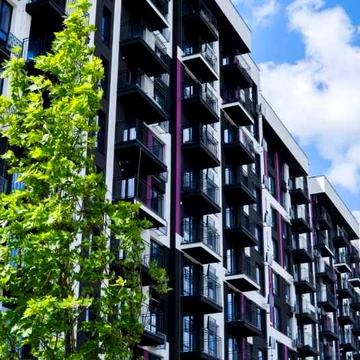 Продаж 2к квартири, зданий будинок, поруч Нафти і Газу ЖК IQ