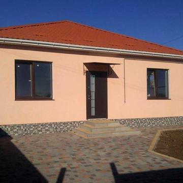 Продам новый дом в центре Нерубайского.