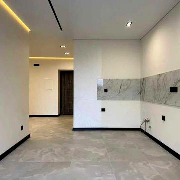 Терміново! велика однокімнатна з сучасним ремонтом