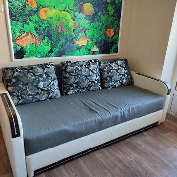 Андрія Малишка вул., 27